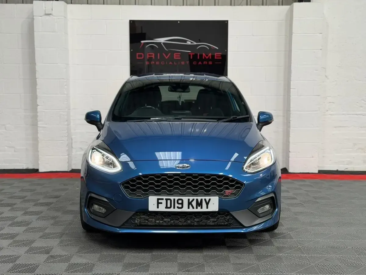Second-hand Ford Fiesta ST 200 CP (147 kW) 2019 Albastru Hatchback