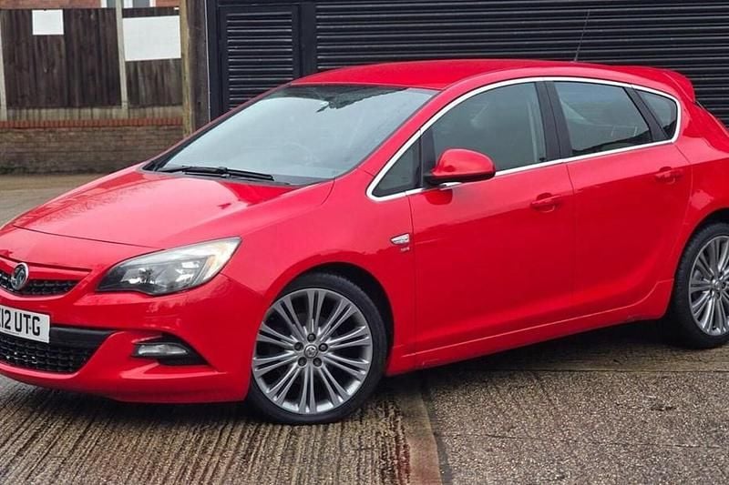 Red Used 2012 Vauxhall Astra SRi Hatchback | £3,399 (Fair price) - Image 1/1