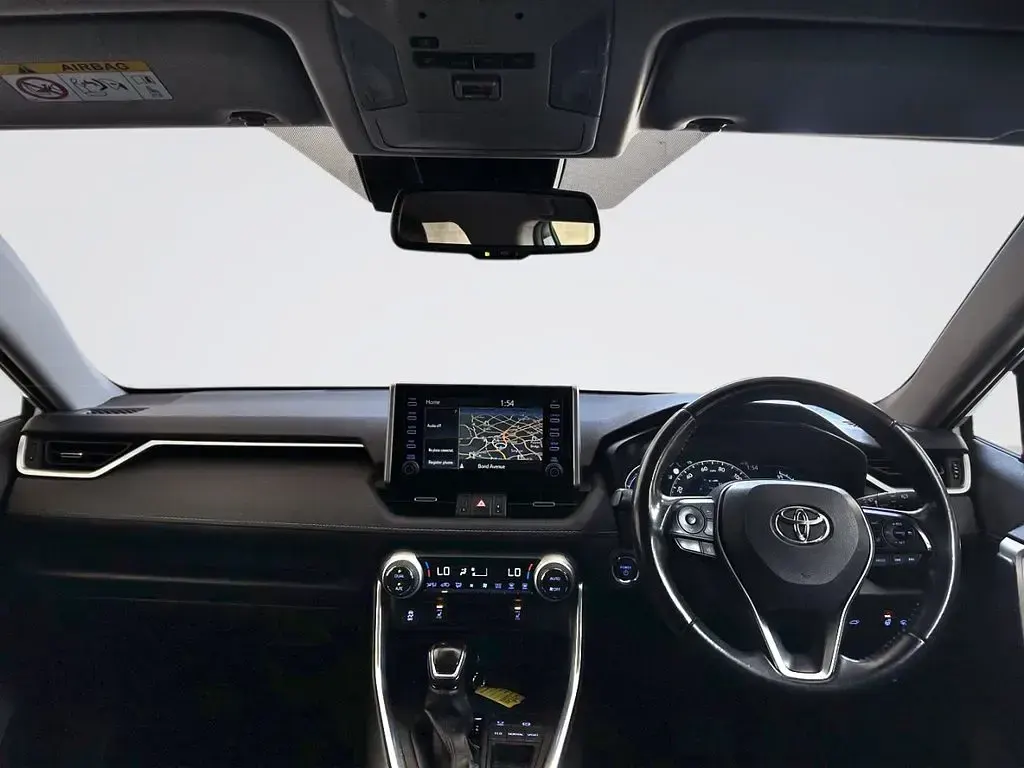 Used Toyota RAV4 218 HP (160 kW) 2020 White SUV