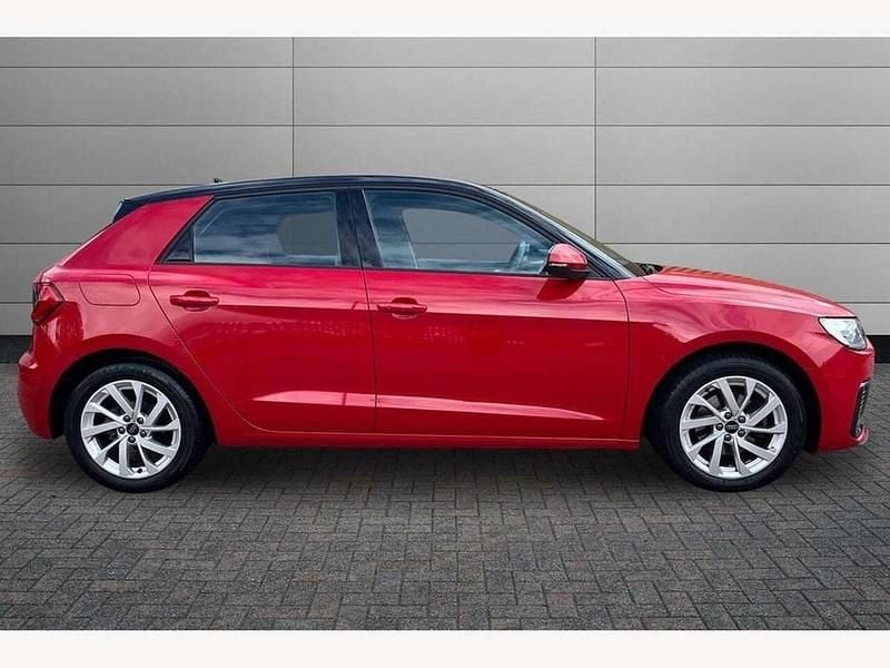 Used Audi A1 Sport 110 HP (80 kW) 2023 Progressive red SUV