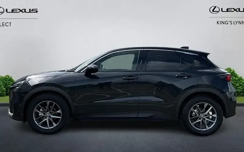 Used Lexus LBX 136 HP (100 kW) 2026 SUV