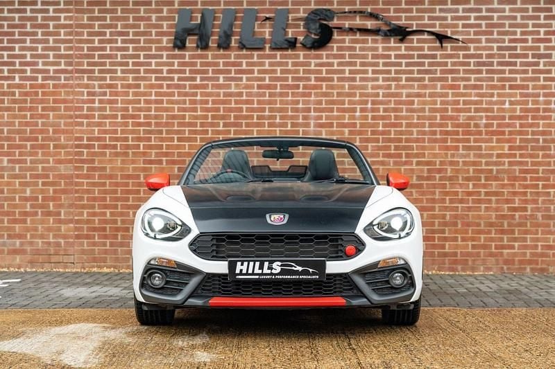 Used Abarth 124 Spider 170 HP (125 kW) 2016 White Cabriolet