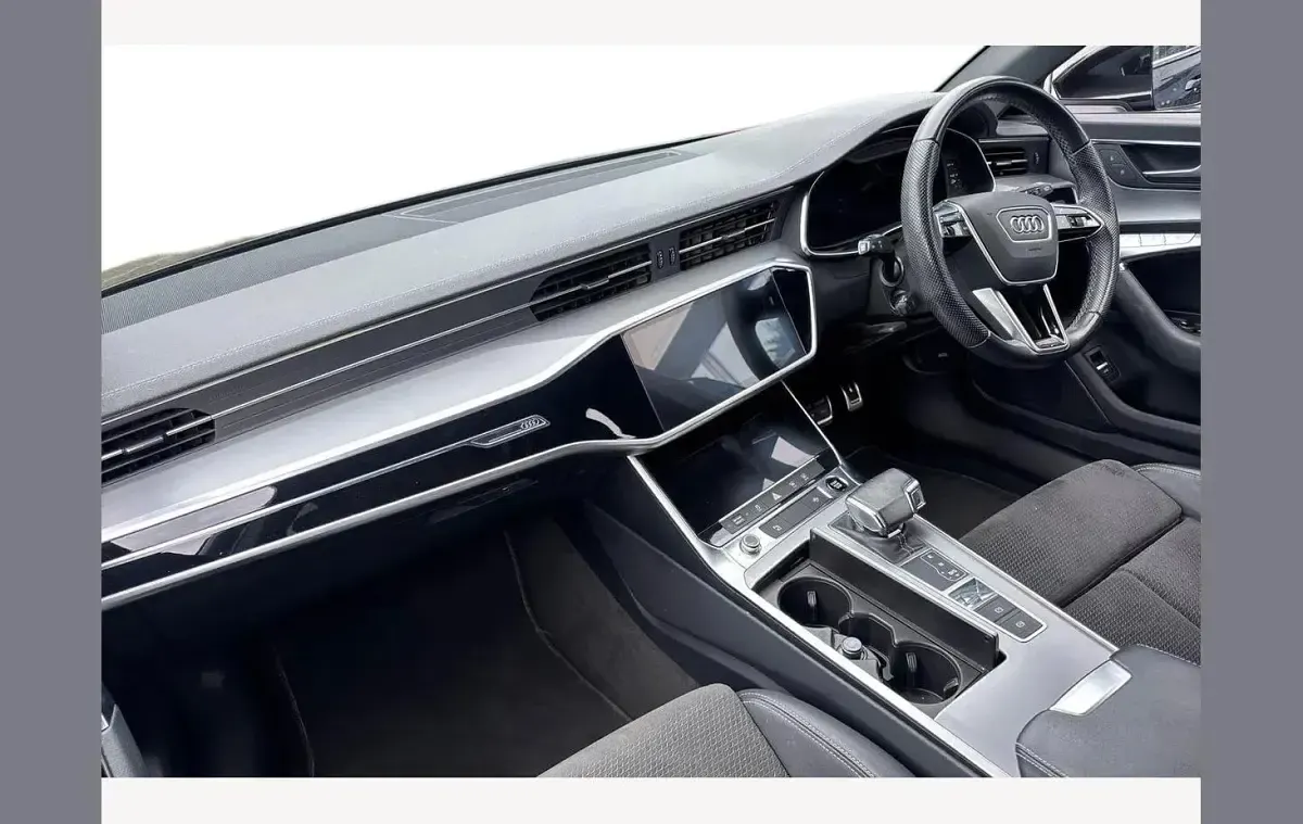 Used Audi A6 S-Line 204 HP (150 kW) 2021 Customised paint Estate