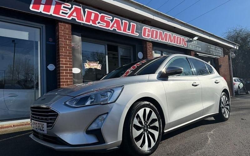 Used Ford Focus Zetec 120 HP (88 kW) 2019 Silver Hatchback