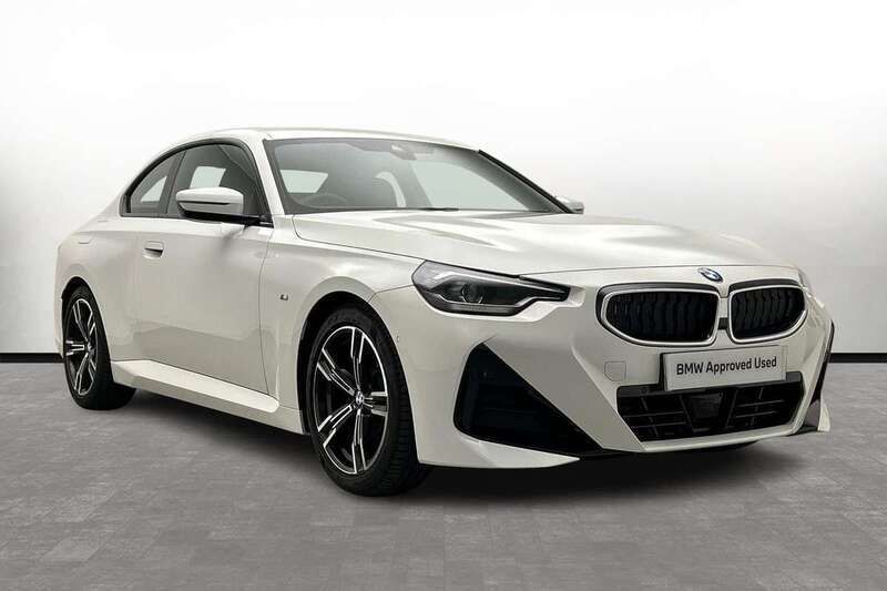 White Used 2025 BMW 220 M Sport Coupe | £35,000 (Fair price) - Image 1/3