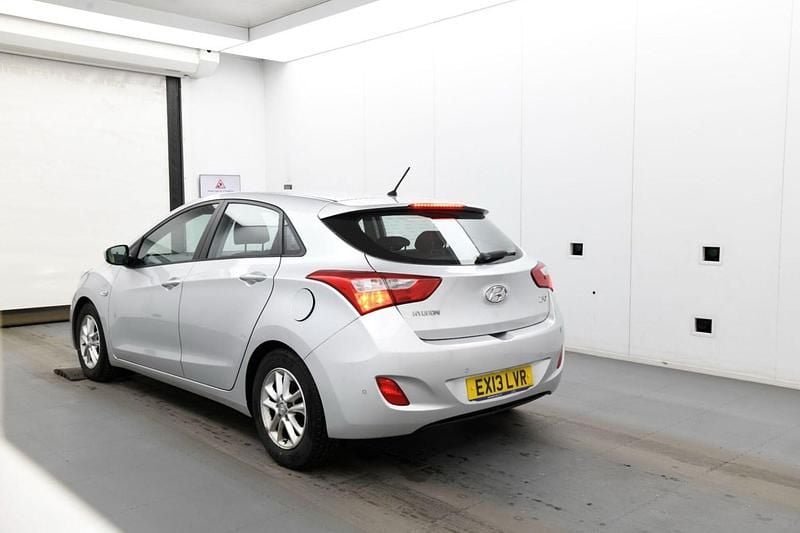 Used Hyundai i30 Active 100 HP (73 kW) 2013 Silver Hatchback