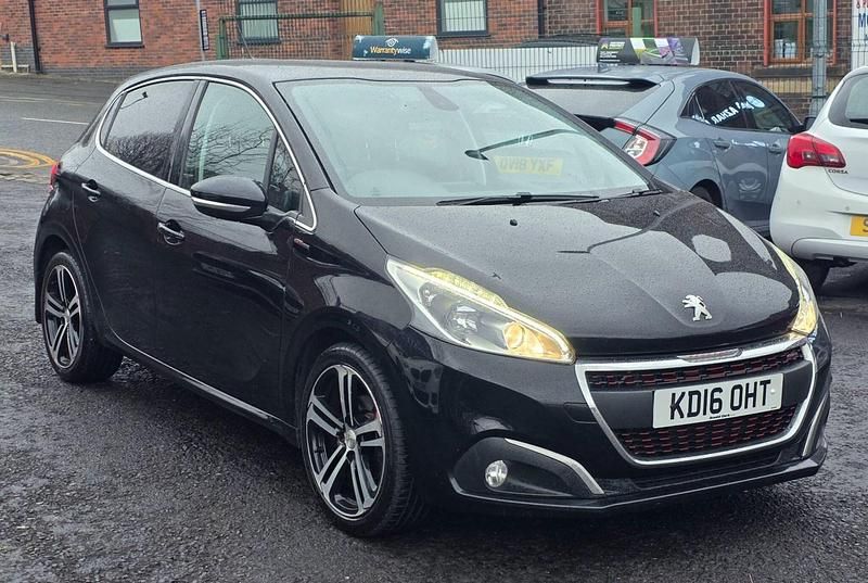 Used Peugeot 208 GT-line 2016 Black Hatchback