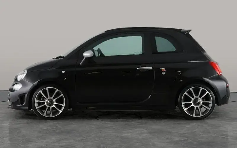 Used Abarth 595C Turismo 167 HP (122 kW) 2021 Black Cabriolet