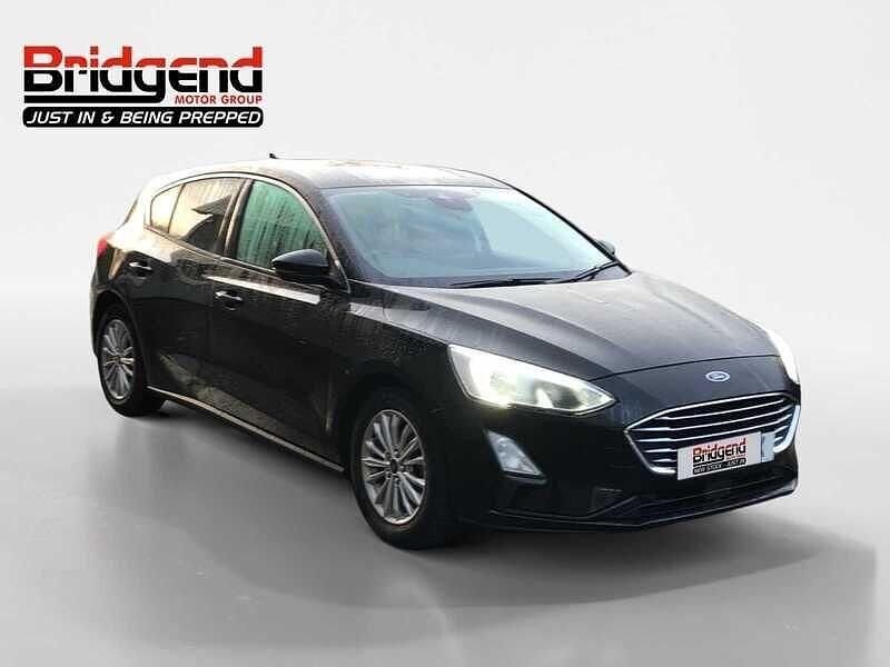 Black Used 2019 Ford Focus Titanium Hatchback | £10,799 (Fair price) - Image 1/4