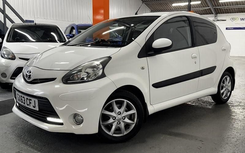 Used Toyota Aygo 68 HP (50 kW) 2014 Hatchback
