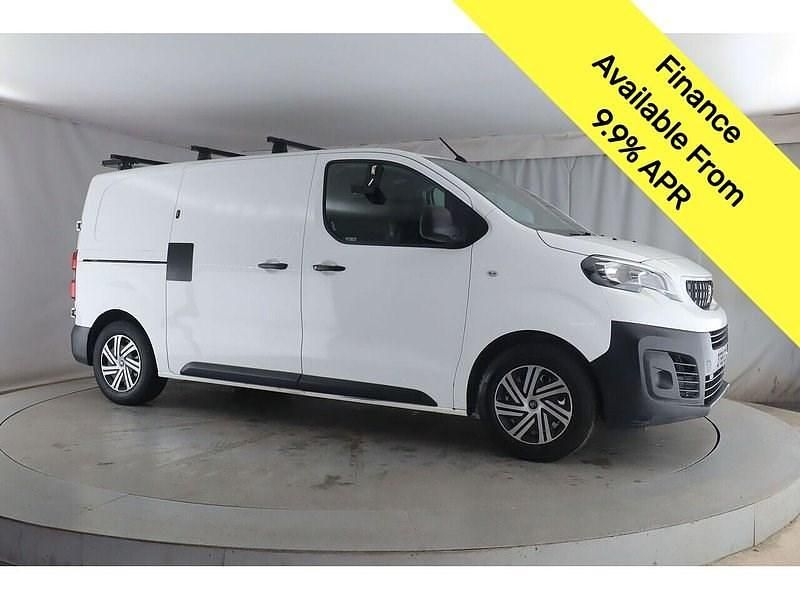 White Used 2019 Peugeot Expert Van | £8,300 (Good price) - Image 1/3