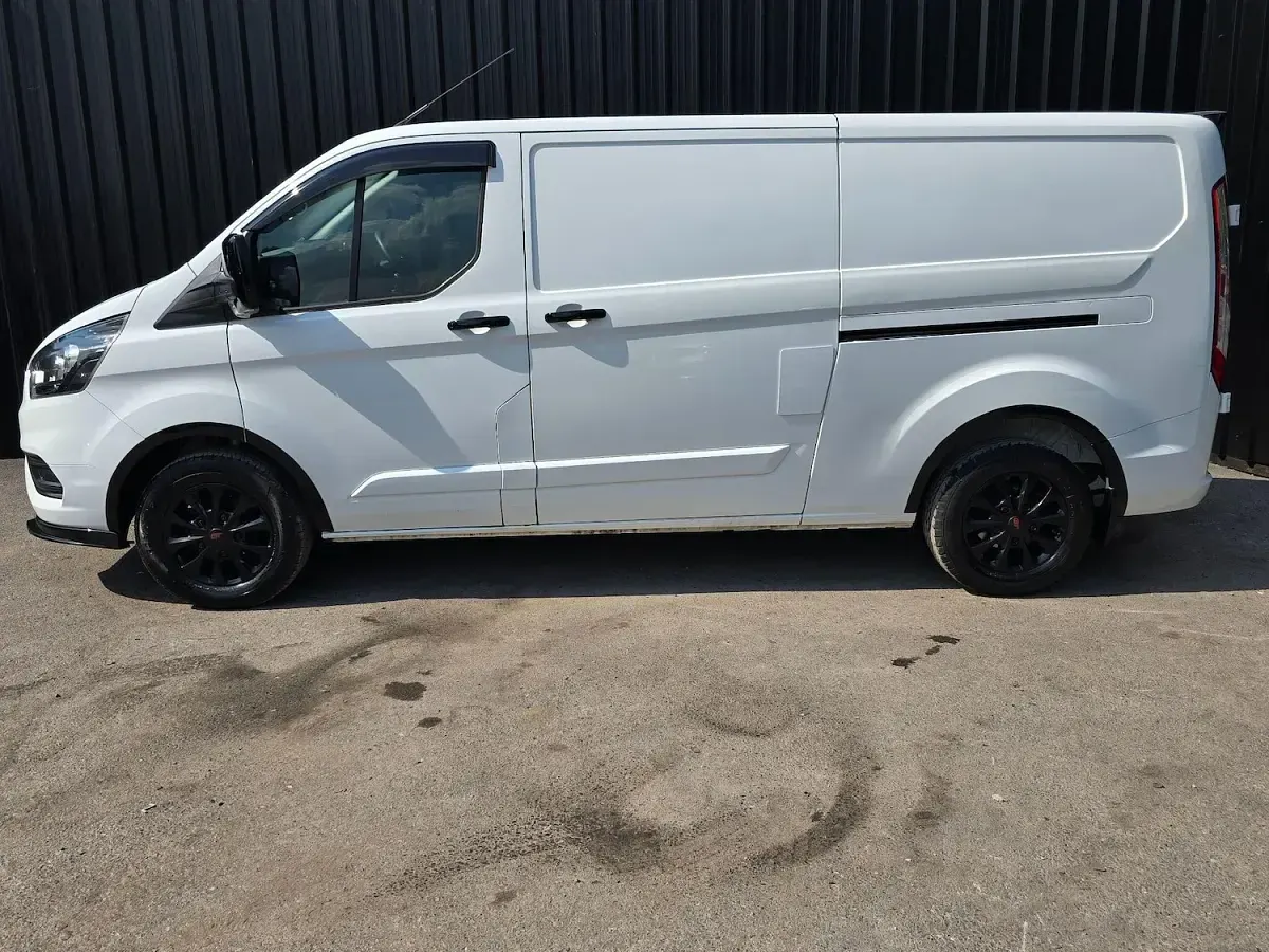 Used Ford Transit Custom S 105 HP (77 kW) 2021 White Van