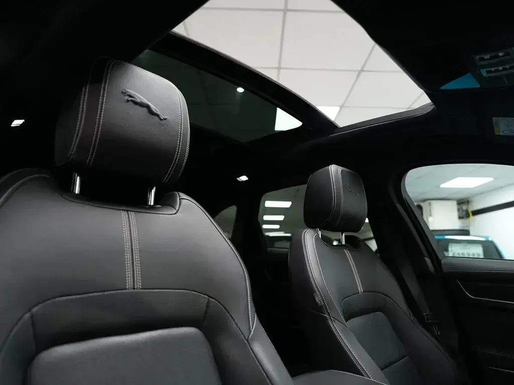 Used Jaguar F-Pace R-Dynamic 204 HP (150 kW) 2022 Grey SUV