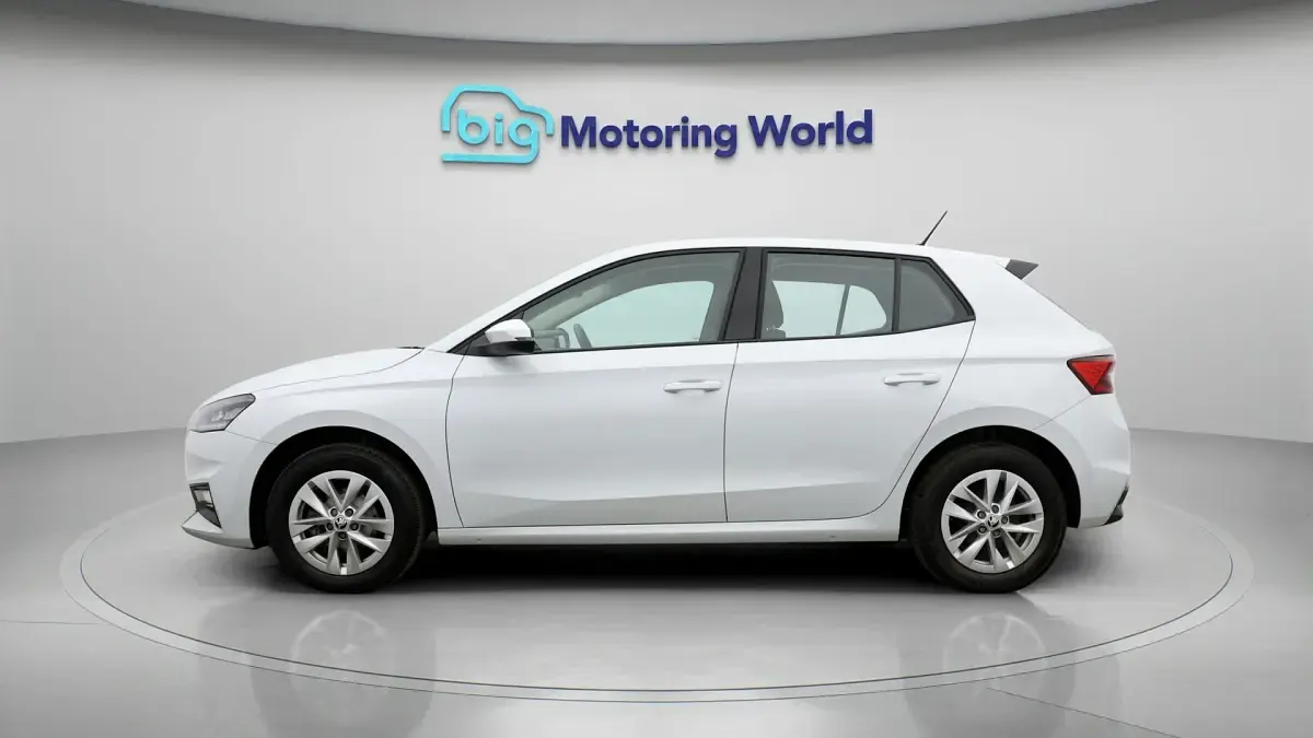 Used Skoda Fabia Comfort 95 HP (69 kW) 2023 White Hatchback