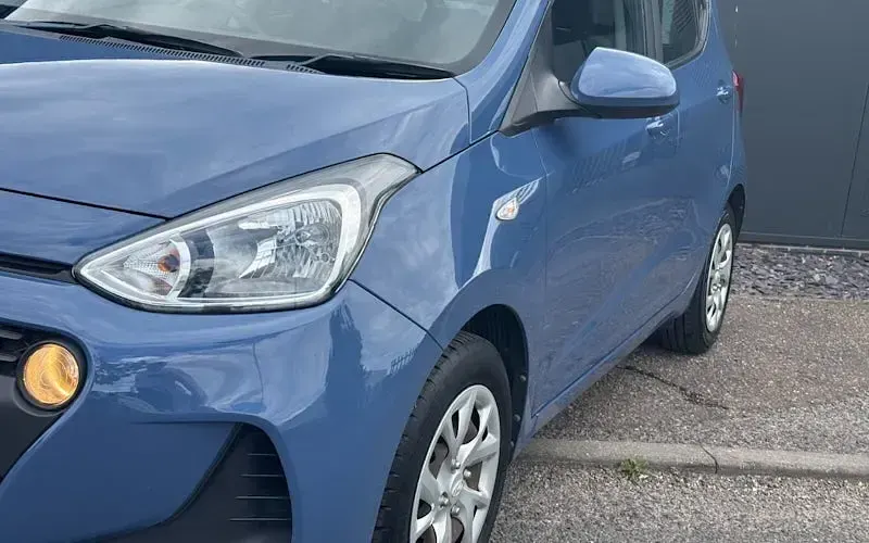 Used Hyundai i10 SE 67 HP (49 kW) 2020 Hatchback