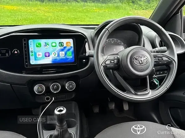 Used Toyota Aygo X PURE 72 HP (52 kW) 2024 Black SUV