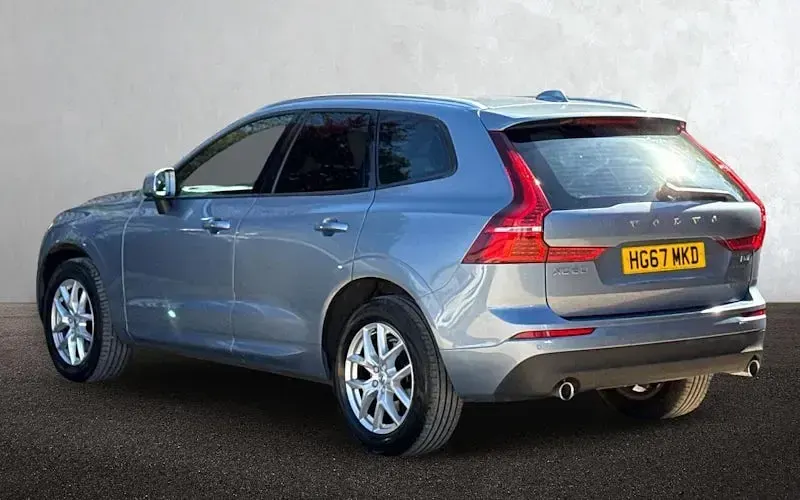 Second-hand Volvo XC60 Momentum 190 CP (139 kW) 2019 SUV