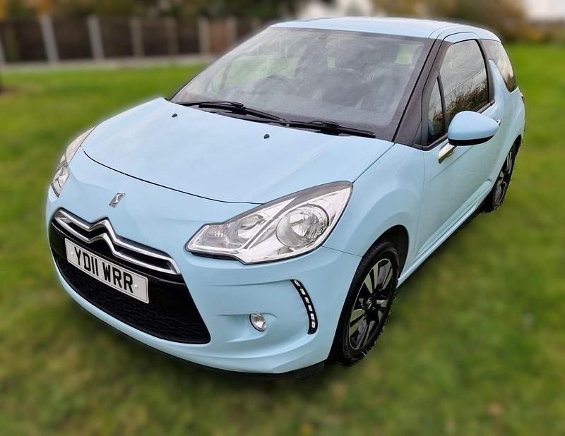 Used Citroën DS3 95 HP (69 kW) 2011 Blue Hatchback