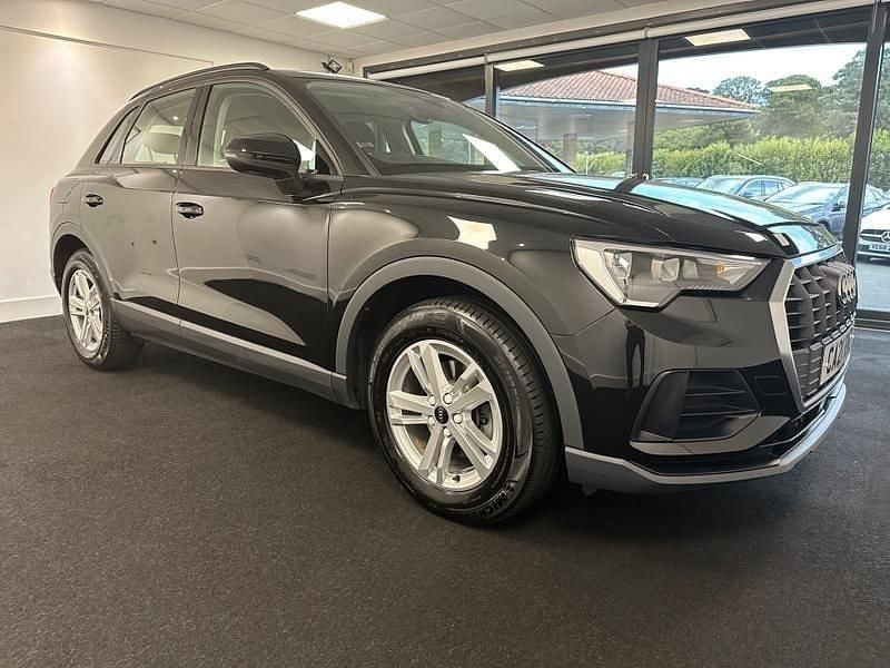 Begagnad Audi Q3 Design 150 HK (110 kW) 2021 Svart SUV