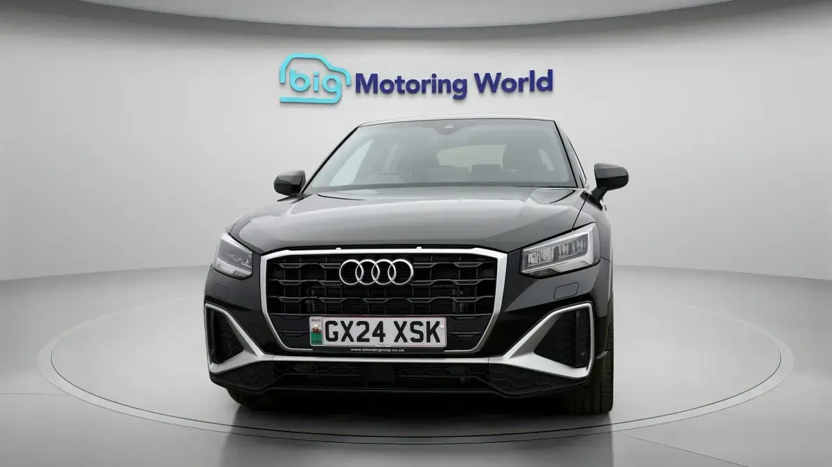 Used Audi Q2 S-Line 150 HP (110 kW) 2024 Black SUV