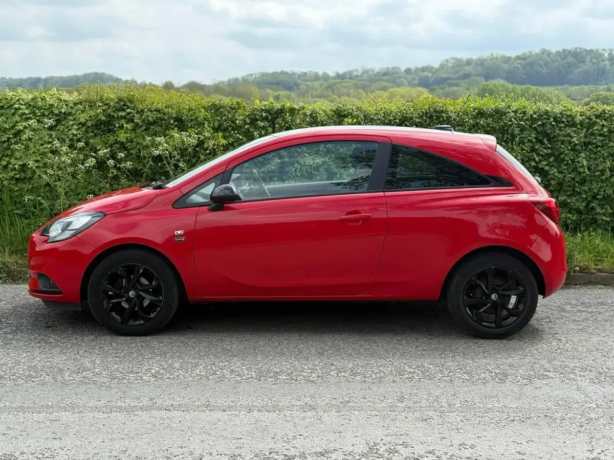 Second-hand Vauxhall Corsa 75 CP (55 kW) 2018 Roșu Hatchback