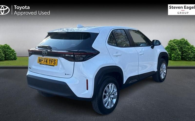Used Toyota Yaris Hybrid 116 HP (85 kW) 2026 Estate