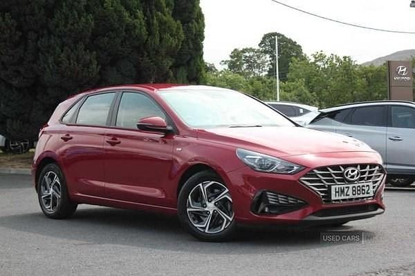 Red Used 2021 Hyundai i30 SE Hatchback | £14,290 (Fair price) - Image 1/4