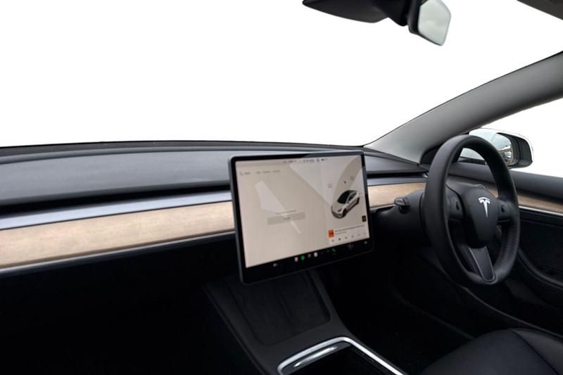 Used Tesla Model 3 Long Range AWD 77 kW (106 HP) 2021 White Sedan