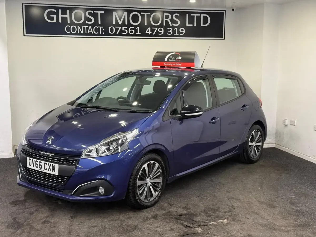 Used Peugeot 208 Active 80 HP (58 kW) 2016 Blue Hatchback