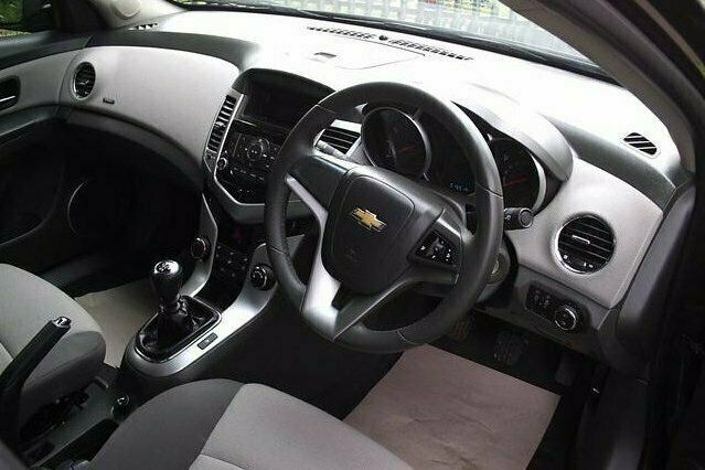 Used Chevrolet Cruze 2010 Sedan