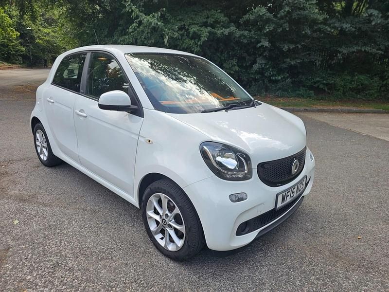 Used Smart ForFour Passion 2015 White Hatchback