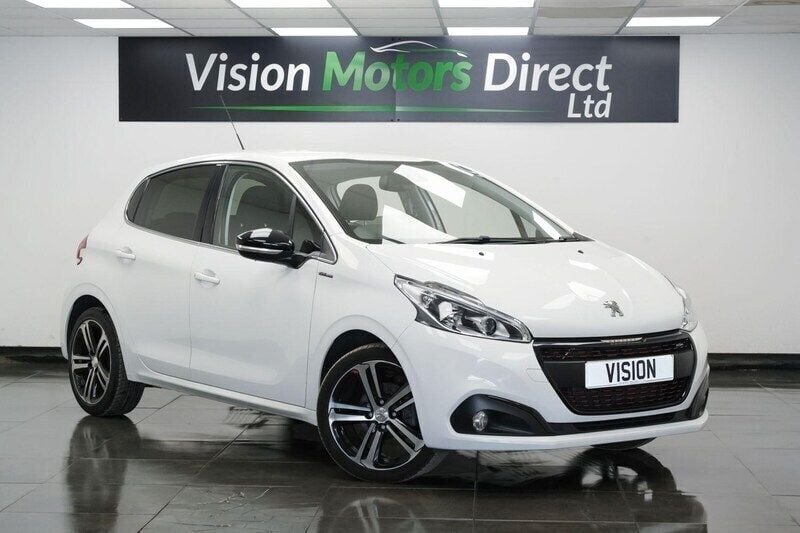 White Used 2017 Peugeot 208 GT-line Hatchback | £7,840 (Fair price) - Image 1/3