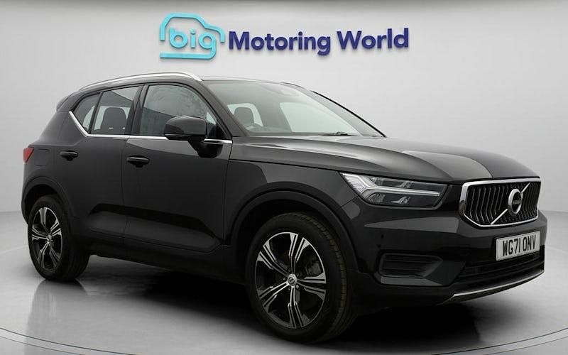 Black Used 2021 Volvo XC40 Inscription SUV | £20,500 (Good price) - Image 1/4