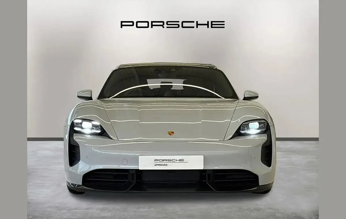 Usado Porsche Taycan 559 kW (761 CV) 2024 Gris Familiar
