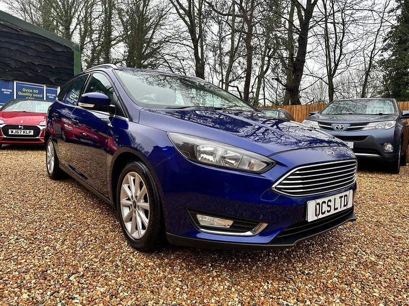 Used Ford Focus Titanium 115 HP (84 kW) 2015 Blue Estate