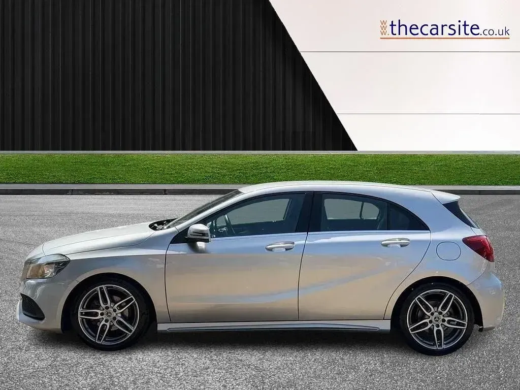 Used Mercedes A160 AMG line 2018 Silver Hatchback