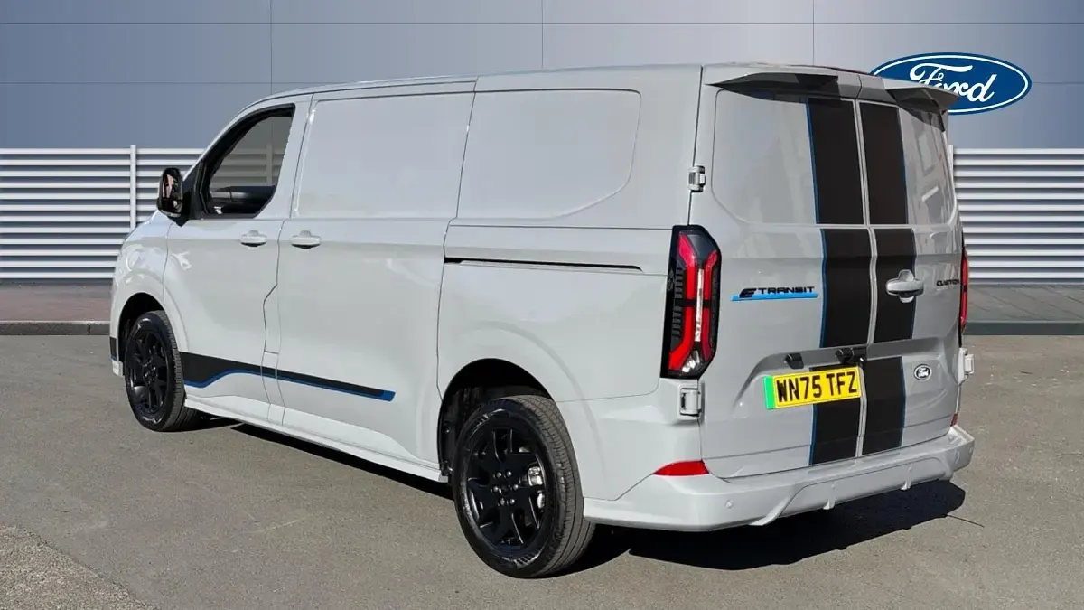 Novo Ford Transit Sport 160 kW (218 HP) 2025 Van