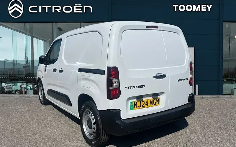 Used Citroën Berlingo 100 kW (136 HP) 2025 MPV