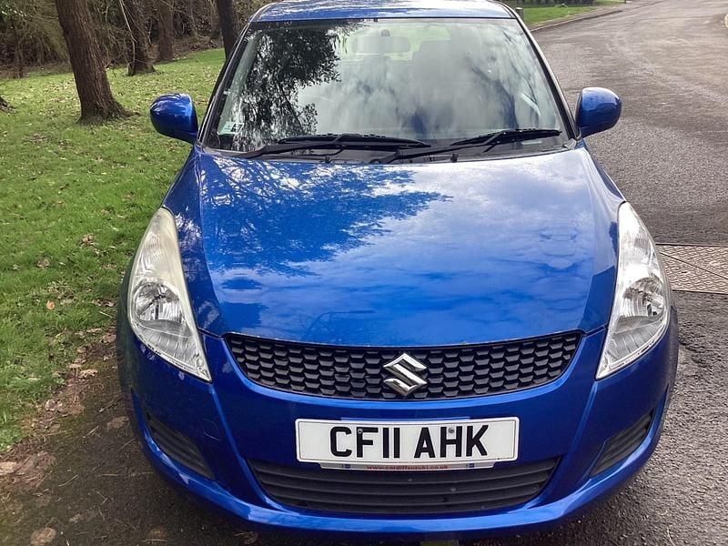 Used Suzuki Swift 2011 Blue Hatchback