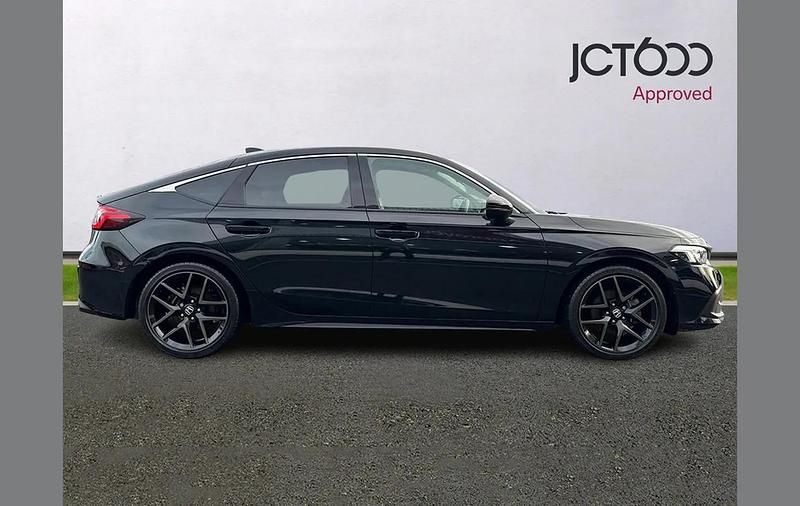 Used Honda Civic Advance 140 HP (102 kW) 2023 Black Hatchback