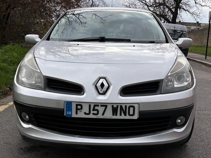 Used Renault Clio II Dynamique 2007 Silver Hatchback