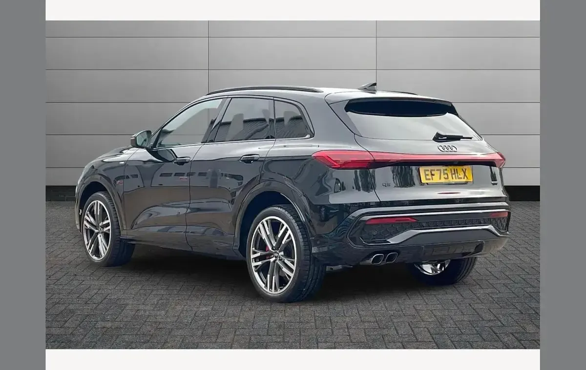 Used Audi Q5 Comfort 204 HP (150 kW) 2026 Black SUV
