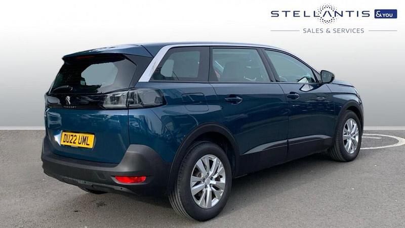Used Peugeot 5008 Active Premium 129 HP (94 kW) 2022 Blue SUV