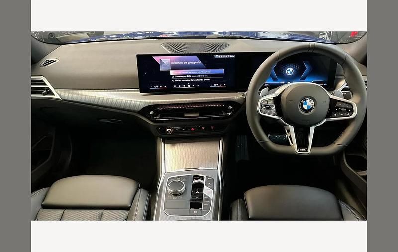 Used BMW 320 M Sport 180 HP (132 kW) 2026 Blue Sedan