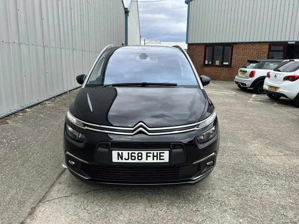 Used Citroën C4 SpaceTourer Feel 130 HP (95 kW) 2018 Black MPV
