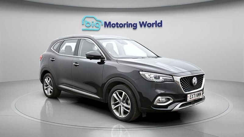Used MG HS Exclusive 255 HP (187 kW) 2021 Black SUV