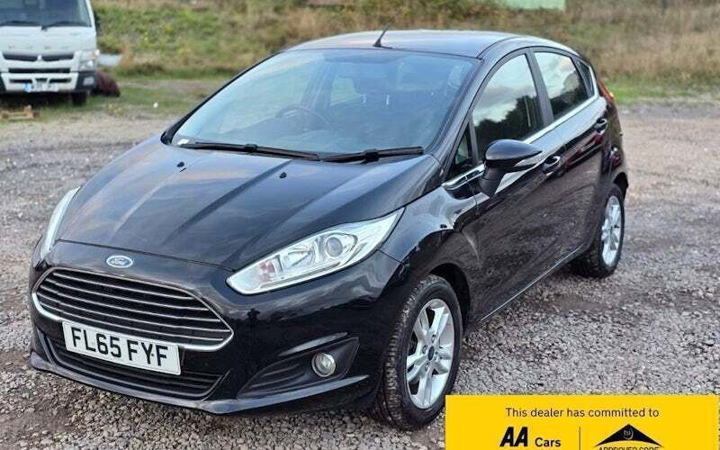 Used 2017 Ford Fiesta Zetec Hatchback | £4,980 (Super price) - Image 1/2