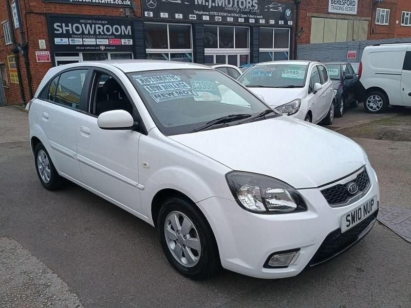 White Used 2010 Kia Rio Hatchback | £3,995 (A bit pricey) - Image 1/4