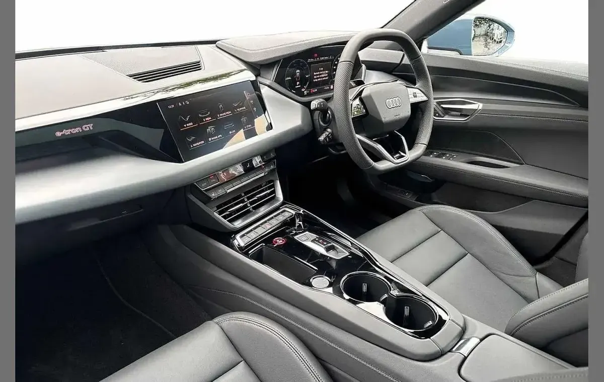 Used Audi e-tron GT quattro Comfort 369 kW (503 HP) 2026 Grey Sedan