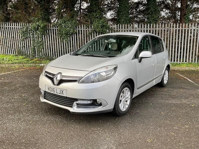 Silver Used 2016 Renault Scénic III Dynamique MPV | £4,695 (Fair price) - Image 1/4